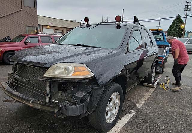 free scrap car removal in Vancouver of 2004 Acura MDX